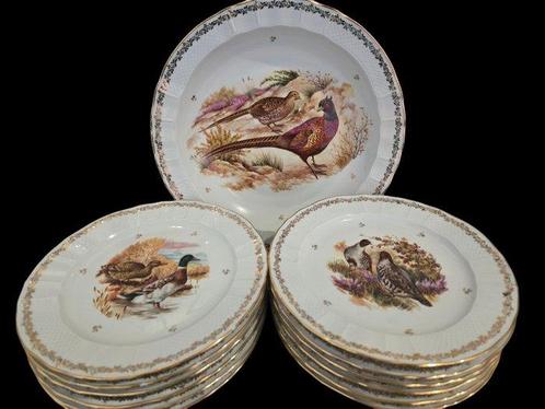 Limoges Bernardaud &Co - Service de table pour 12 (13) -, Antiek en Kunst, Antiek | Meubels | Tafels