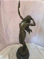 A. Moreau - Statue, Girl with torch - 70 cm - Bronze, Antiek en Kunst