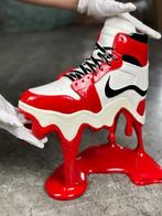 Santicri - Melting Desire, Nike