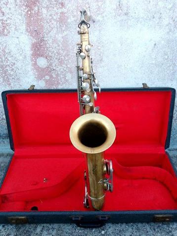 GIGLIO - - Saxophone ténor - Italie - 1950 beschikbaar voor biedingen