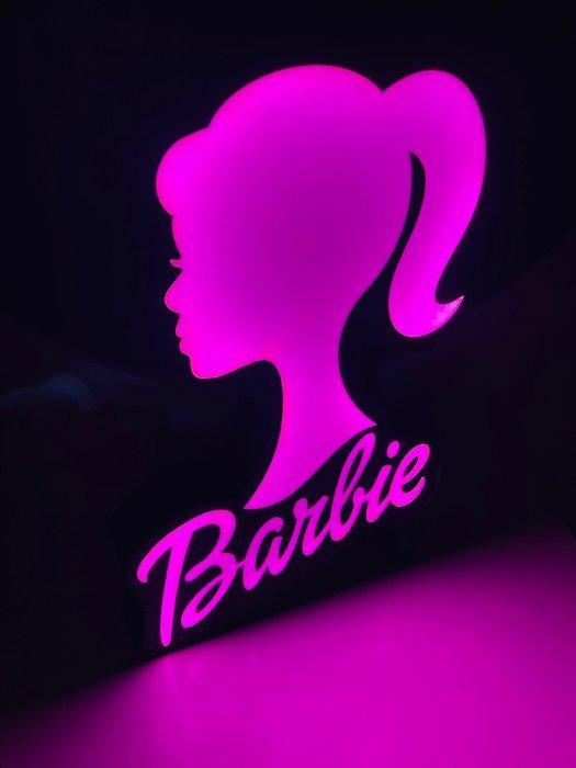 Lichtbord – Silhouet van een poppenontwerp – Gemaakt in, Antiek en Kunst, Antiek | Speelgoed