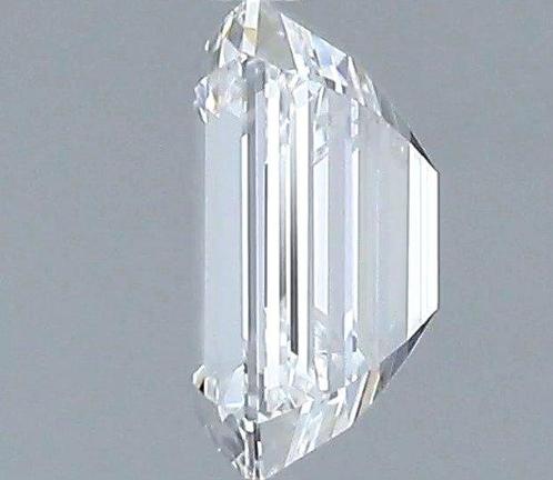 Zonder Minimumprijs - 1 pcs Diamant (Natuurlijk) - 0.72 ct -, Handtassen en Accessoires, Edelstenen