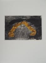 Antoni Tapies (1923-2012) - Composition au triangle jaune
