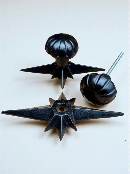 Deurklink - 1920-1930 - Set van twee deurknoppen met, Antiek en Kunst, Curiosa en Brocante