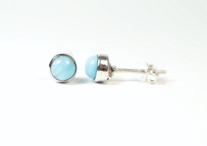 Larimar 2 x oorstekers- 1.24 g - (2), Verzamelen, Mineralen en Fossielen