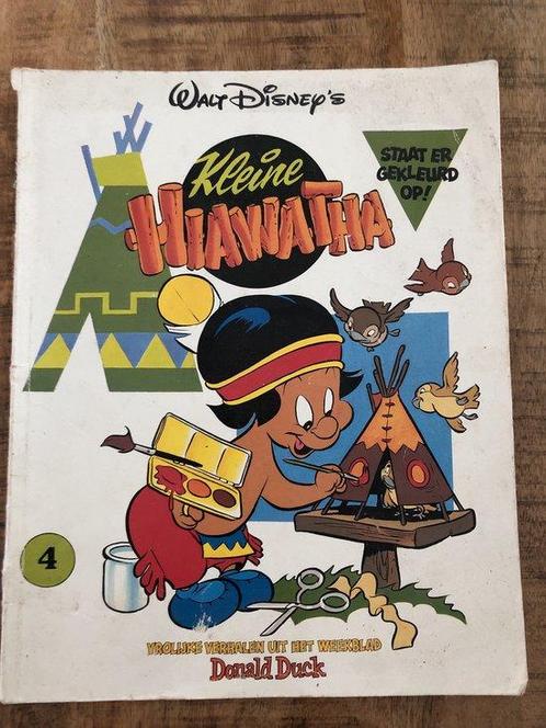 Kleine hiawatha staat er gekleurd op 9789032040048, Boeken, Overige Boeken, Gelezen, Verzenden