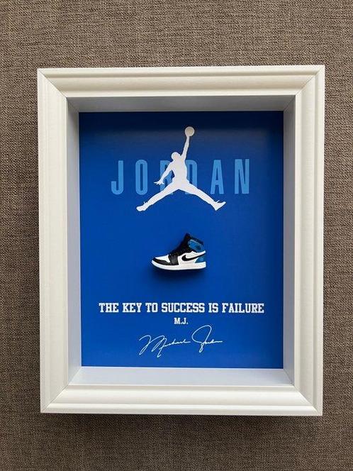 DB Arte - Nike x Jordan - Key to Success Blue Edition, Antiek en Kunst, Kunst | Designobjecten