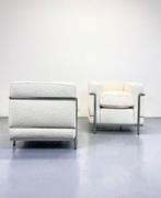 Cassina - Le Corbusier, Charlotte Perriand - Fauteuil (2) -