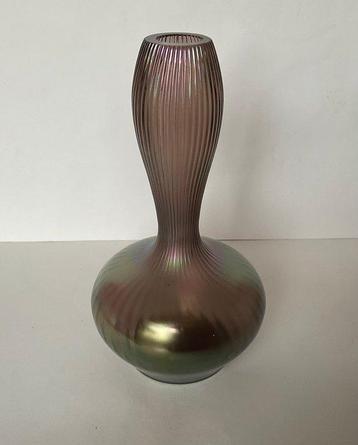 Vaas - Iriserend - Bohemen Jugendstil