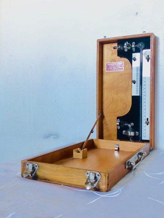 Pressiomètre artériel Dr P. Ménard - Barometer - Hout -, Antiek en Kunst, Antiek | Overige Antiek
