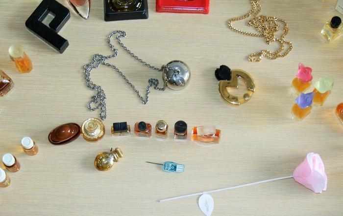 Flacon de parfum - Verre, Antiquités & Art, Antiquités | Jouets