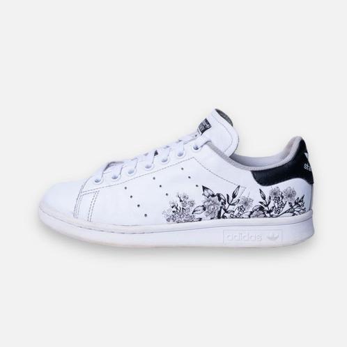 adidas Stan Smith Flower Embroidery - Maat 38, Vêtements | Femmes, Chaussures, Envoi