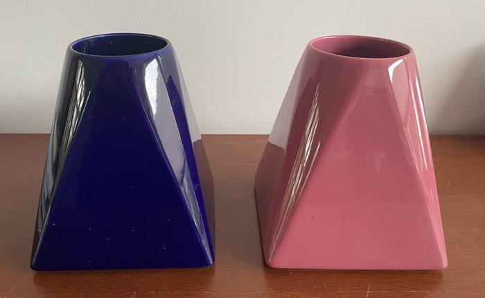 Potterie Kennemerland Velsen - Vase (2) - Pyramide - Faïence, Antiek en Kunst, Kunst | Designobjecten