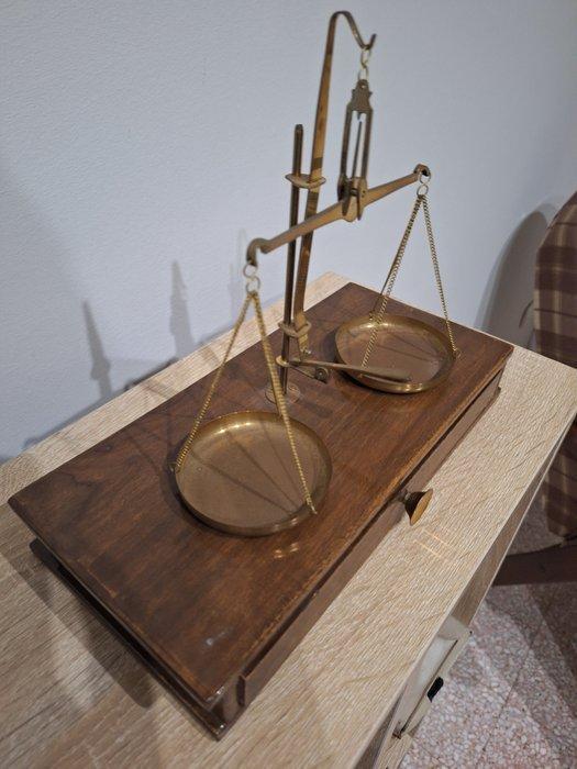 Balans of weegschaal - Hout, Messing, Antiek en Kunst, Curiosa en Brocante