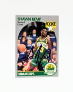 1989/90 NBA Hoops Shawn Kemp - Hand Signed Rookie Card -, Verzamelen, Nieuw