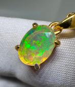 Opale Pendentif - Hauteur : 16.5 mm - Largeur : 7.5 mm- 0.93, Collections