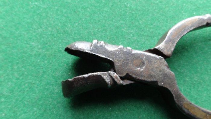 Notenkraker - Smeedijzer - Drakenkop, Antiek en Kunst, Antiek | Overige Antiek