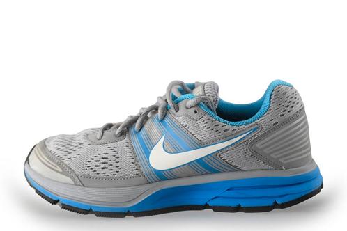 Nike Sportschoenen in maat 38½ Grijs | 5% extra korting, Kinderen en Baby's, Kinderkleding | Schoenen en Sokken, Jongen of Meisje