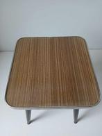 Table dappoint - Formica - Une table dappoint vintage /, Antiquités & Art