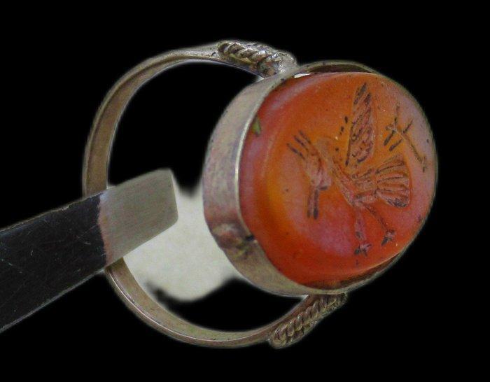 Post-médiéval bague en argent avec insertion de cornaline -, Antiquités & Art, Antiquités | Autres Antiquités