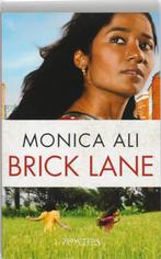 Brick Lane 9789044611786 Monica Ali, Boeken, Verzenden, Zo goed als nieuw, Monica Ali