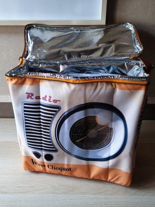 Veuve Clicquot - Champagne koeler - Radio - Canvas, Leder, Antiek en Kunst, Antiek | Keukengerei