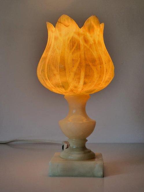 Nachtlampje - sfeervolle, Franse sculptuur Tulp - Albast, Antiek en Kunst, Curiosa en Brocante