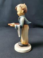 Hummel - Figure - Young Waiter Boy #154 - TMK2 -, Antiek en Kunst