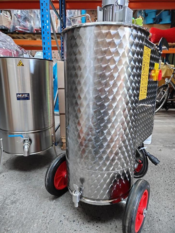 Melktaxi - melkmenger - melkmixer, Zakelijke goederen, Landbouw | Werktuigen, Veehouderij, Voertechniek