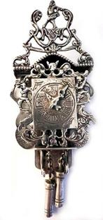 Beeldje - Miniatuur Zilveren Zaanse Hangklok - .835 zilver