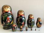 Beeld, 10 Delige handbeschilderde Matroesjka. - 20 cm - Hout, Antiek en Kunst, Curiosa en Brocante