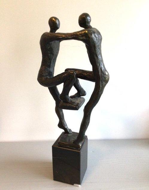Corry Ammerlaan - sculptuur, “ Samen Sterk “ - 27 cm -, Antiek en Kunst, Curiosa en Brocante