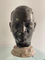 Pedro MEYLAN - sculptuur, Tête d’homme à taille réelle - 37