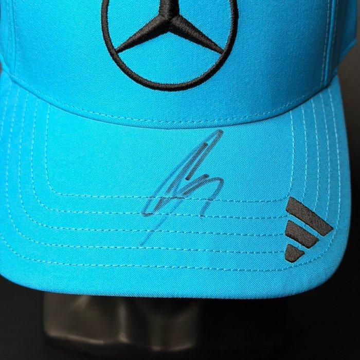 Mercedes - Formule 1 - George Russell Signed Adidas Cap -, Verzamelen, Automerken, Motoren en Formule 1