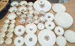 Wedgwood - Wedgwood - Service de dîner - Conway of Etruria &