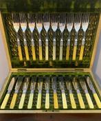 Antique - Feuillage ciselé - Bestekset (22) - Verzilverd, Antiek en Kunst