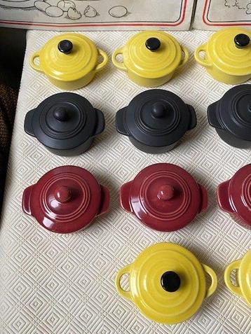 Cocotte (14) - Enamelled ceramic