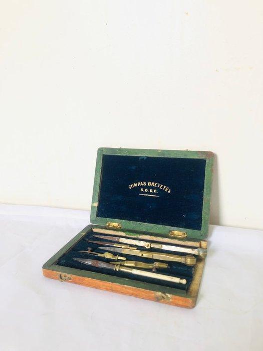 Droog kompas - Messing - Compas Brevetés – S.C.D.G., Antiek en Kunst, Antiek | Overige Antiek
