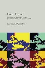 Over lijken 9789046606292 Tatjana Naujocks, Boeken, Verzenden, Zo goed als nieuw, Tatjana Naujocks
