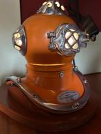 Duikhelm - DIVING HELMET AND LAMP - Staal, Emaille, Messing,