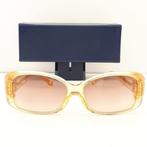 Louis Vuitton - Rectangle Amber Brown & Gold Tone with LV, Handtassen en Accessoires, Zonnebrillen en Brillen | Dames, Nieuw