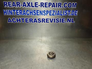 Naafkap, sierdop van een SR velg Opel Ascona B. ( banden)