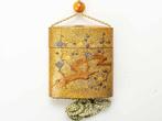 Doos - Een zeldzame goudgelakte enkele kast inro, met, Antiquités & Art