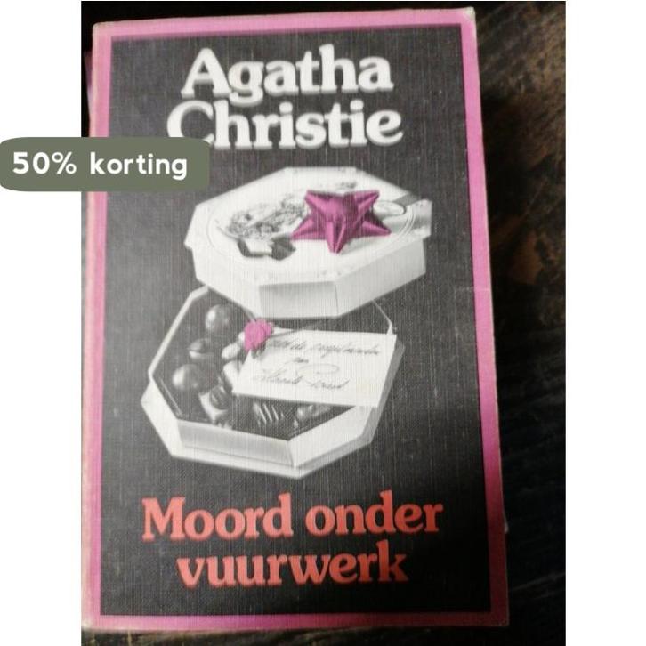 Moord onder vuurwerk / Poirot 9789021824659 Agatha Christie, Boeken, Overige Boeken, Gelezen, Verzenden