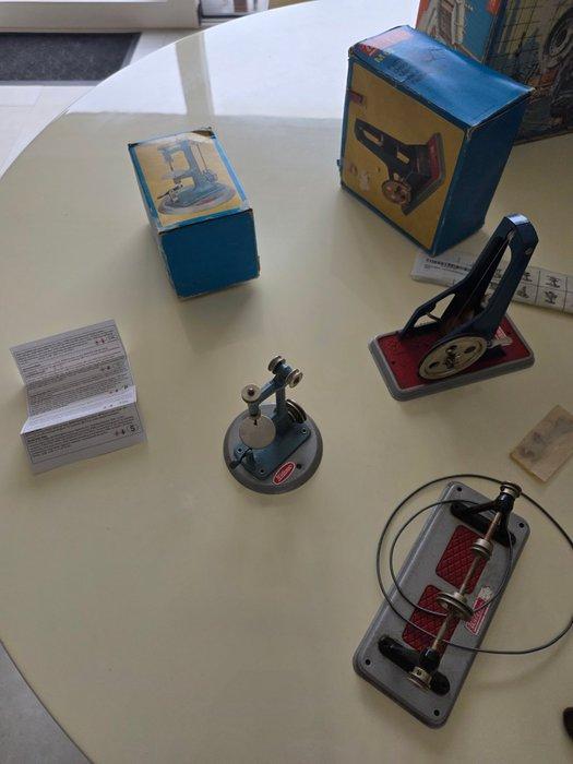 Wilesco - Blikken speelgoed - D8 en diverse toebehoren -, Antiquités & Art, Antiquités | Jouets