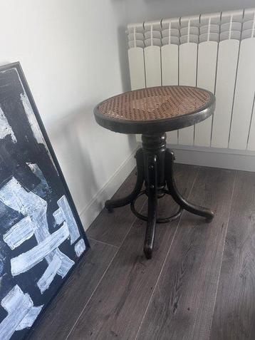 Thonet - Tabouret - Bois beschikbaar voor biedingen