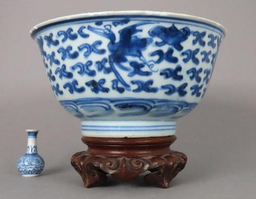 Late Ming (ca. 1635-1640) - Bol - Funny Flying Egrets and, Antiek en Kunst, Antiek | Overige Antiek