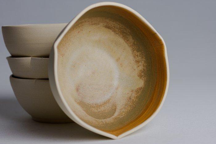 Martina Corti - Kom - Keramiek - Set van vijf handgemaakte, Antiek en Kunst, Kunst | Designobjecten