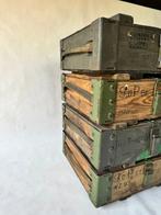 Kist (4) - Militaire industriële dozen. - Hout, Staal, Antiek en Kunst