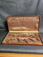 Porte couteau (12) - Bronze doré, Antiquités & Art